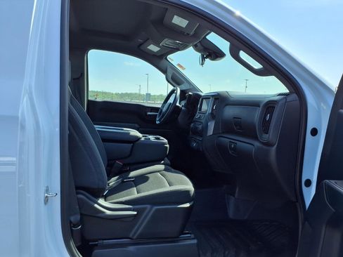 Used 2025 Chevrolet Silverado 1500 W/T image 16