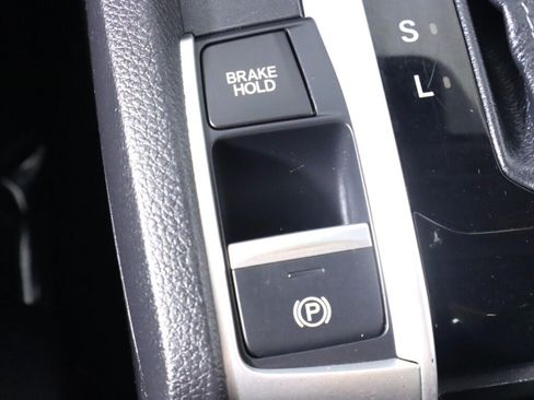 Used 2019 Honda Civic EX image 24