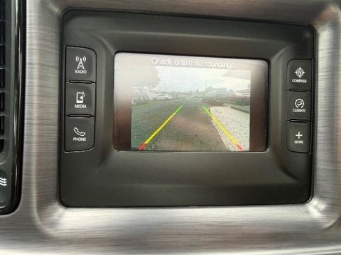 Used 2016 Dodge Challenger R/T w/ Driver Convenience Group RWD image 26