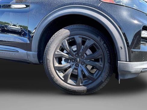 Used 2020 Ford Explorer ST w/ Premium Technology Package AWD/4WD image 2