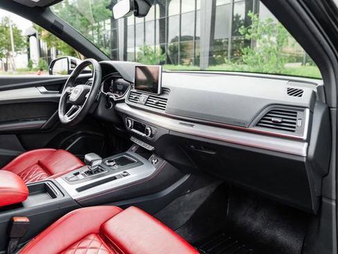 Used 2018 Audi SQ5 Prestige AWD/4WD image 25