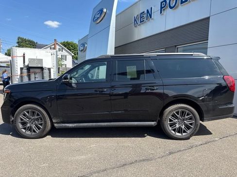 Used 2026 Ford Expedition Max Platinum w/ Stealth Appearance Package AWD/4WD image 9