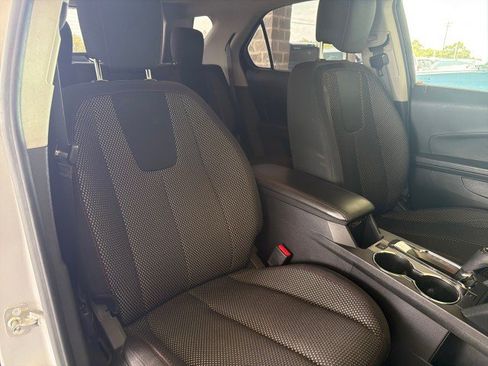 Used 2016 Chevrolet Equinox LS FWD image 23