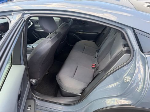 Used 2025 Toyota Prius LE FWD image 5