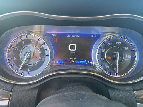 Used 2020 Chrysler 300 Touring w/ Sport Appearance Package image 7