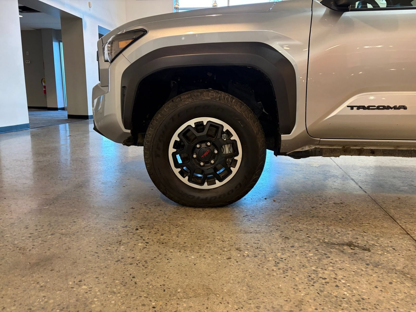 Used 2025 Toyota Tacoma TRD Off-Road AWD/4WD image 28