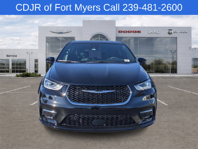 New 2026 Chrysler Pacifica Select FWD image 6