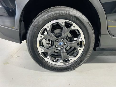 Used 2023 Subaru Crosstrek 2.0i Premium image 11