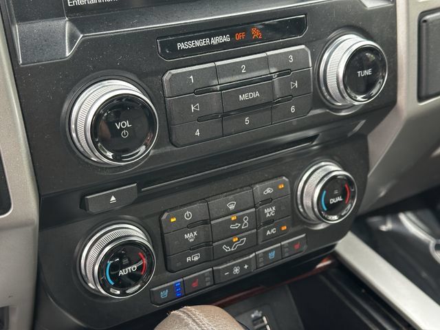 Used 2015 Ford F150 King Ranch w/ Equipment Group 601A Luxury AWD/4WD image 23