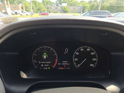 Used 2023 Honda HR-V LX image 12