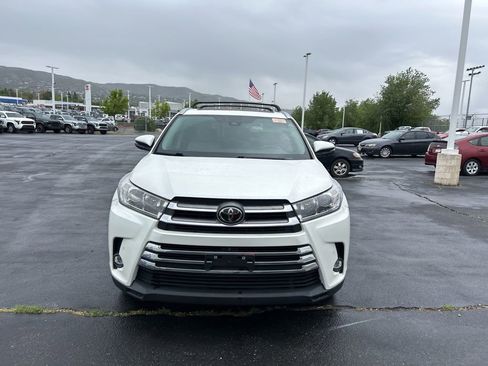 Used 2019 Toyota Highlander Limited Platinum AWD/4WD image 11