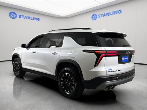 Certified 2025 Chevrolet Traverse Z71 w/ Enhanced Driving Package image 5