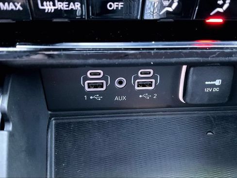 Used 2023 Jeep Grand Cherokee Altitude AWD/4WD image 26