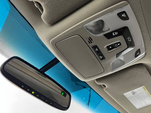 Used 2013 Toyota Sienna XLE image 28