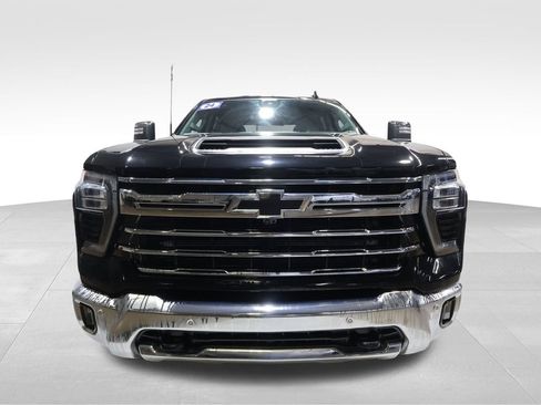 Certified 2024 Chevrolet Silverado 2500 LTZ w/ LTZ Premium Package image 7