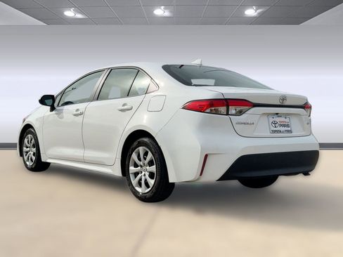 Used 2024 Toyota Corolla LE image 3