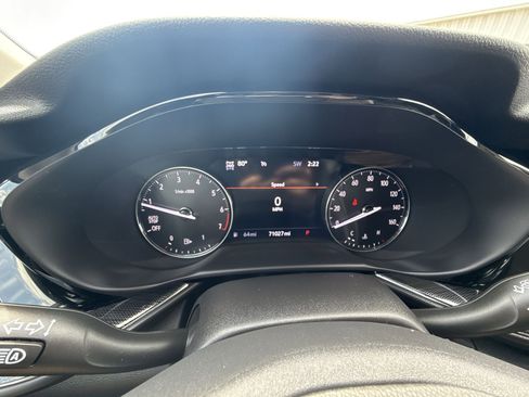 Used 2023 Buick Envision Essence image 11