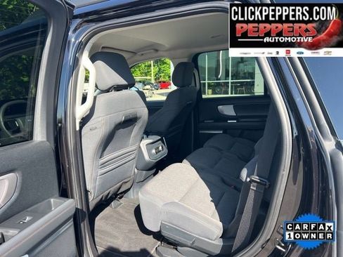 Used 2025 Ford Expedition Active AWD/4WD image 13