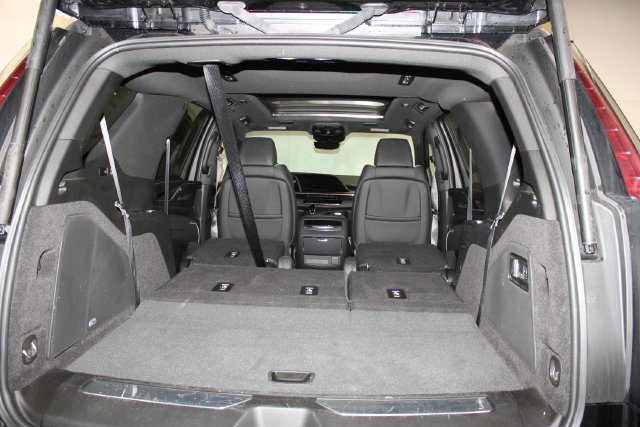 Used 2024 Cadillac Escalade Premium Luxury w/ Performance Package AWD/4WD image 34