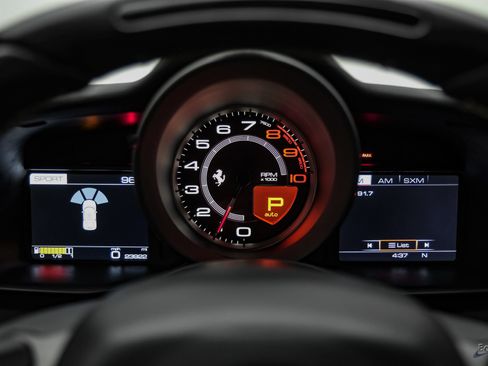 Used 2019 Ferrari 488 GTB RWD image 89