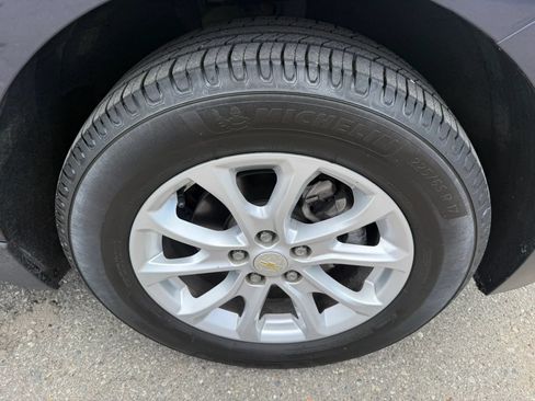 Used 2018 Chevrolet Equinox LT FWD image 12
