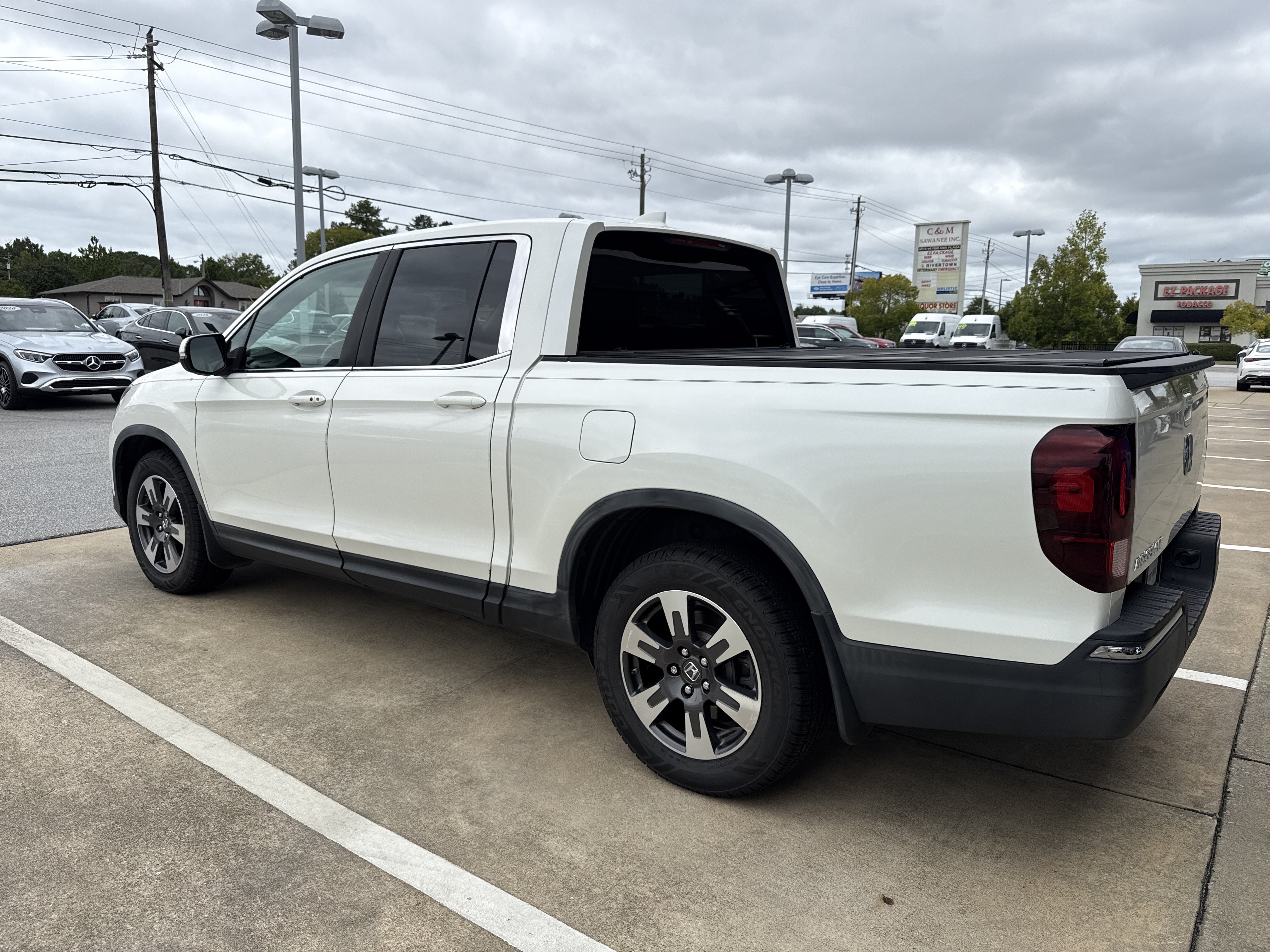 Used 2017 Honda Ridgeline RTL-T image 3