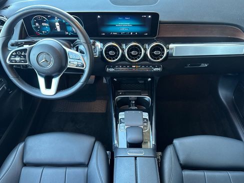 Used 2020 Mercedes-Benz GLB 250 4MATIC image 13