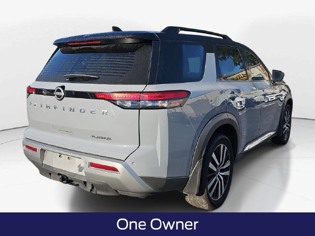 Used 2024 Nissan Pathfinder Platinum FWD image 4
