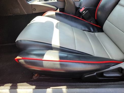 Used 1993 MAZDA MX-5 Miata Limited Edition RWD image 28