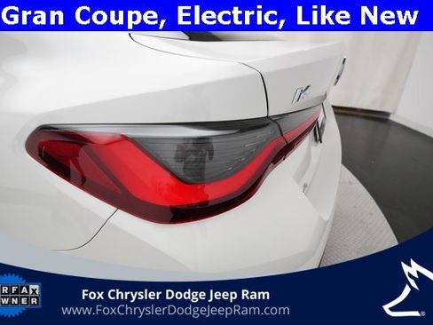 Used 2025 BMW i4 eDrive40 image 33