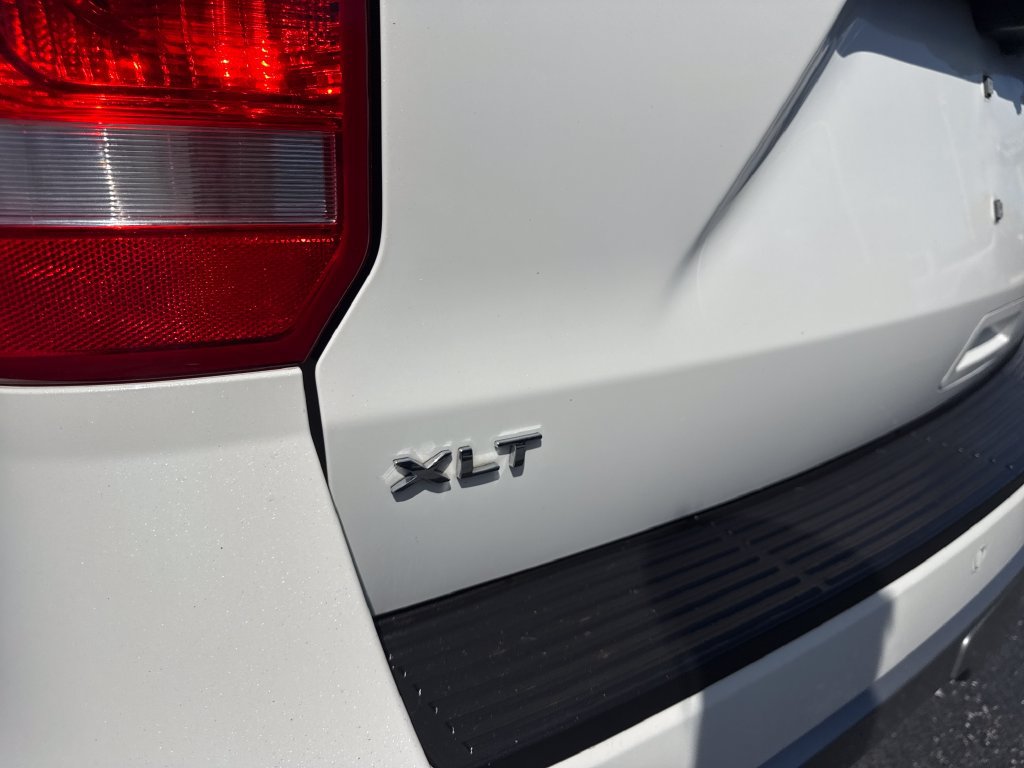 Used 2020 Ford Expedition XLT w/ Cargo Package AWD/4WD image 16