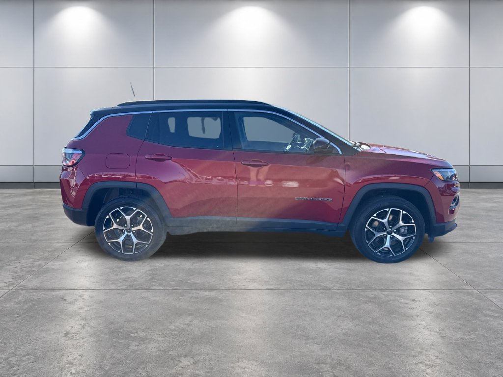 Used 2025 Jeep Compass Limited AWD/4WD image 6