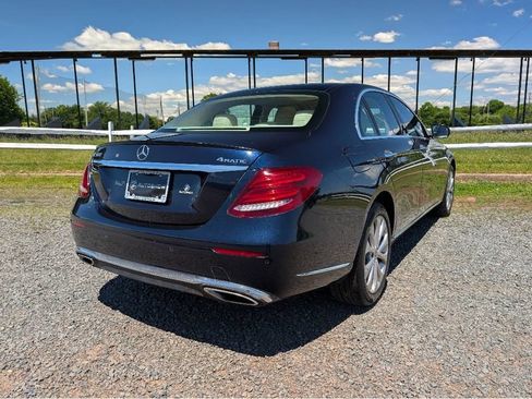 Used 2018 Mercedes-Benz E 300 4MATIC w/ Premium 2 Package image 5