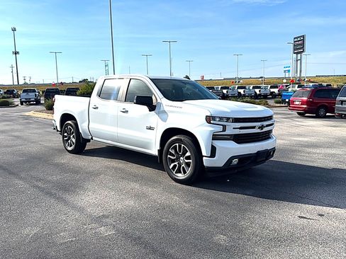 Used 2020 Chevrolet Silverado 1500 RST w/ Texas Edition RWD image 3