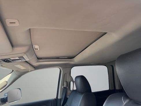 Used 2018 RAM 2500 Laramie AWD/4WD image 7