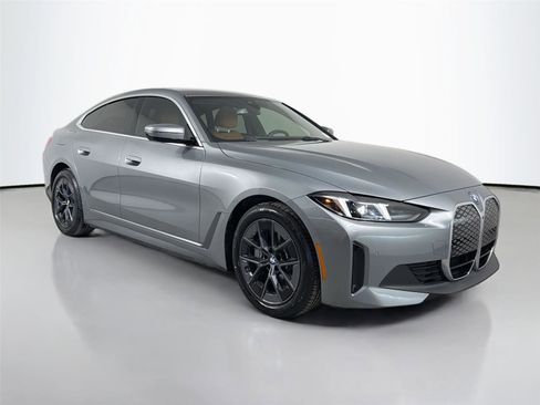 Certified 2025 BMW i4 eDrive40 w/ Parking Assistance Package RWD image 4