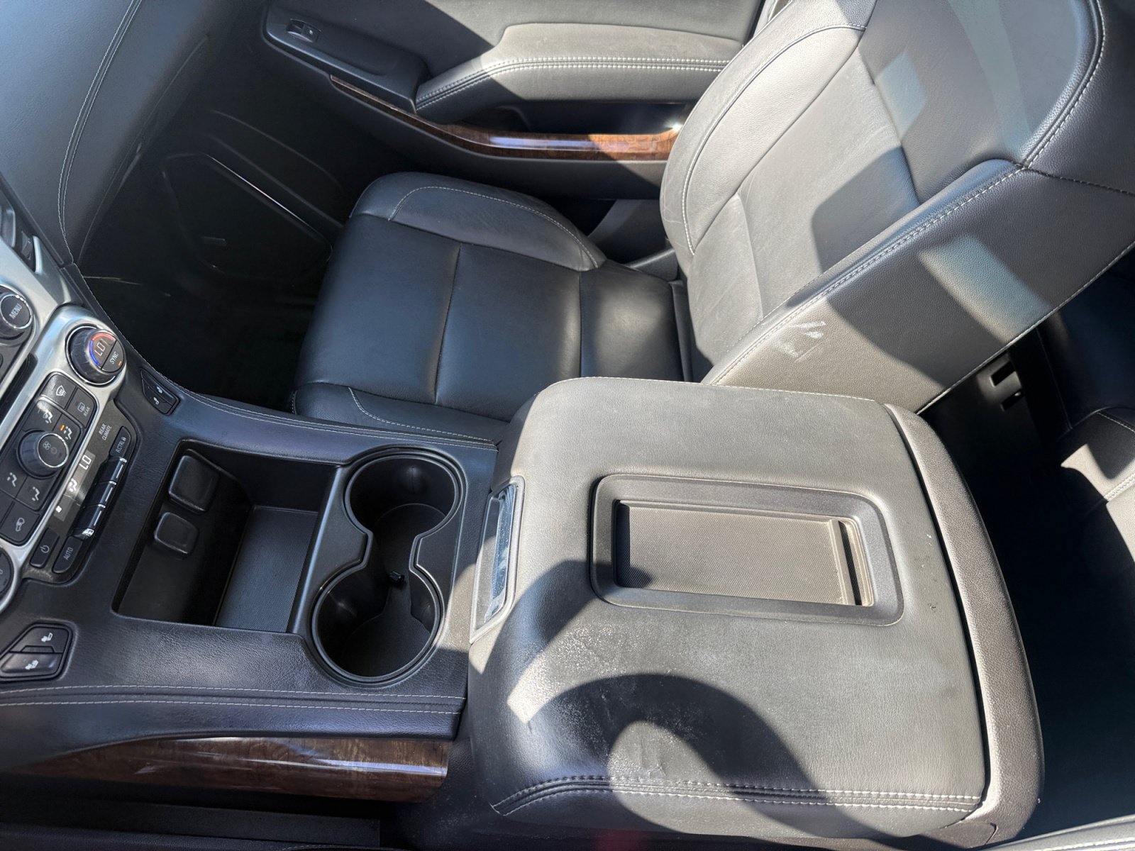 Used 2016 Chevrolet Tahoe LT RWD image 14