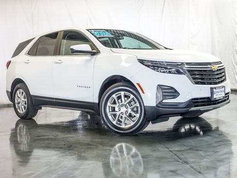 Used 2024 Chevrolet Equinox LT AWD/4WD image 2