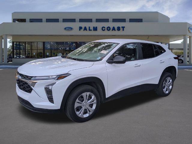 Used 2026 Chevrolet Trax LS FWD image 3