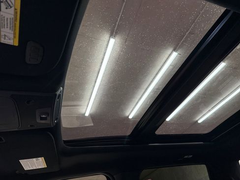 Used 2018 Ford F150 Platinum w/ Technology Package image 23