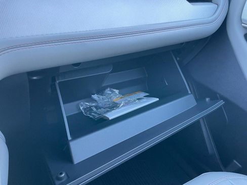 Used 2025 Ford Explorer Active w/ Active Comfort Package image 48