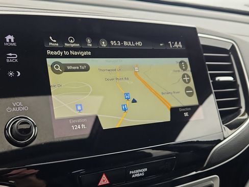 Certified 2019 Honda Pilot Touring image 17