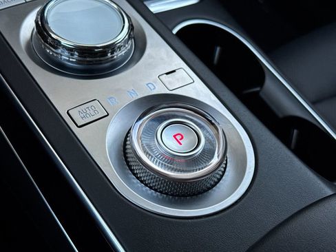 Used 2025 Genesis GV70 2.5T image 20