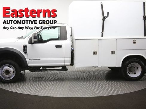 Used 2017 Ford F550 2WD Regular Cab Super Duty image 61