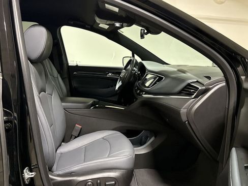 Used 2024 Buick Enclave Essence FWD image 21