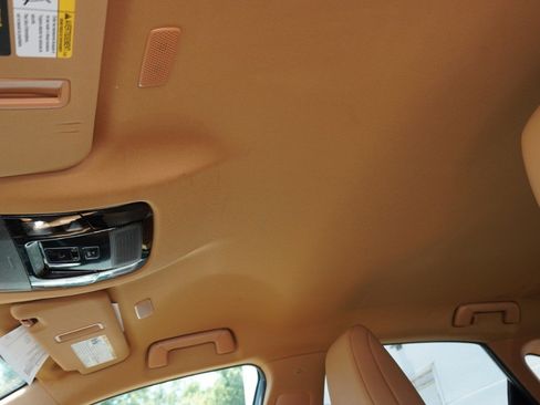 Used 2024 Lexus NX 250 FWD w/ Towing Package (2000 Lbs) image 12