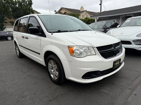 Used 2012 RAM C/V image 3