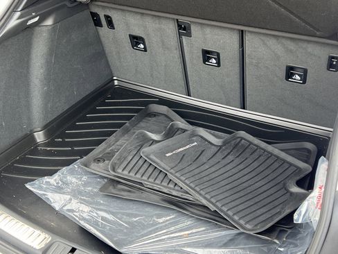 Certified 2025 Porsche Macan Turbo image 20