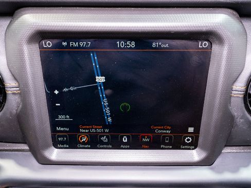 Used 2021 Jeep Wrangler Unlimited Sahara AWD/4WD image 16