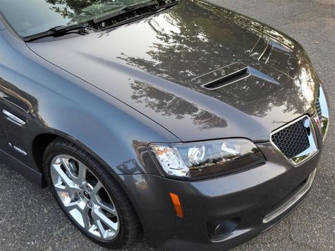 Used 2009 Pontiac G8 GXP RWD image 9